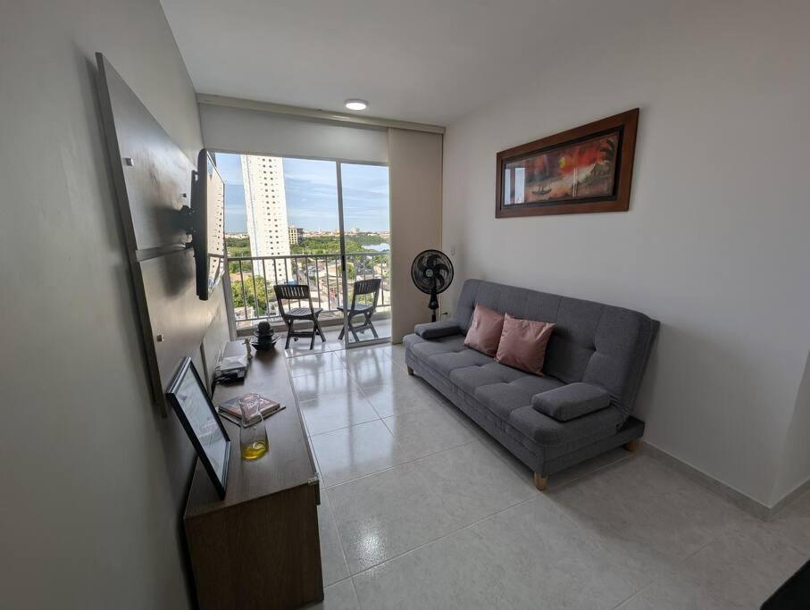 Apartamento Con 3 Y Vista Directa Al Mar *